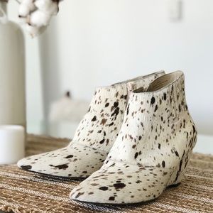 Matisse Black/White Cowhide Nugent Bootie